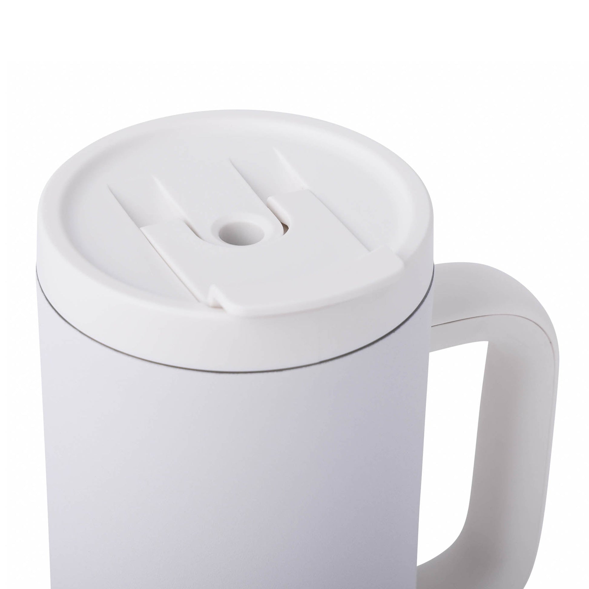 40-oz-leisure-tumbler-k2 CoreHome_MannaHydration_Whites_Raw-42.jpg